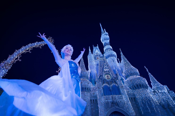 Frozen-Holiday-Wish-Elsa